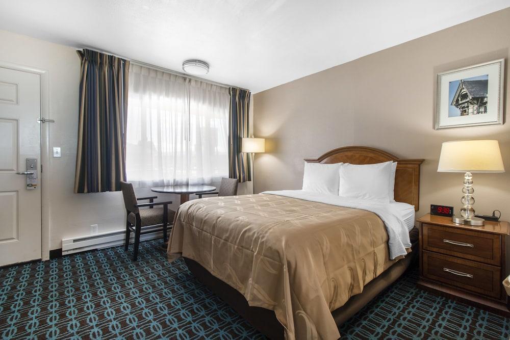 Ramada Bayside Inn & Suites Юрика Екстер'єр фото