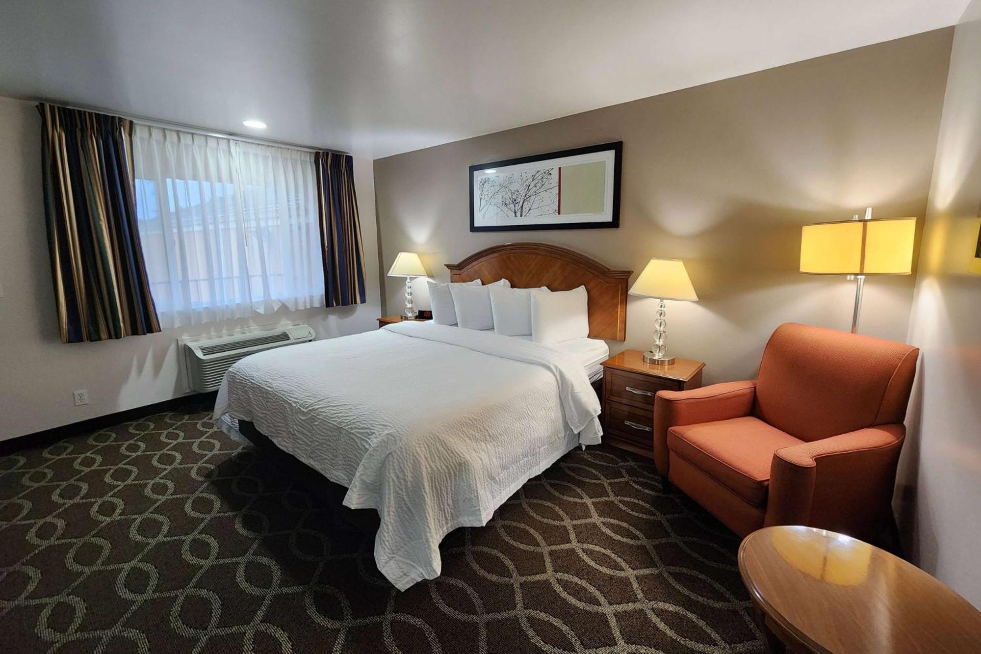 Ramada Bayside Inn & Suites Юрика Екстер'єр фото