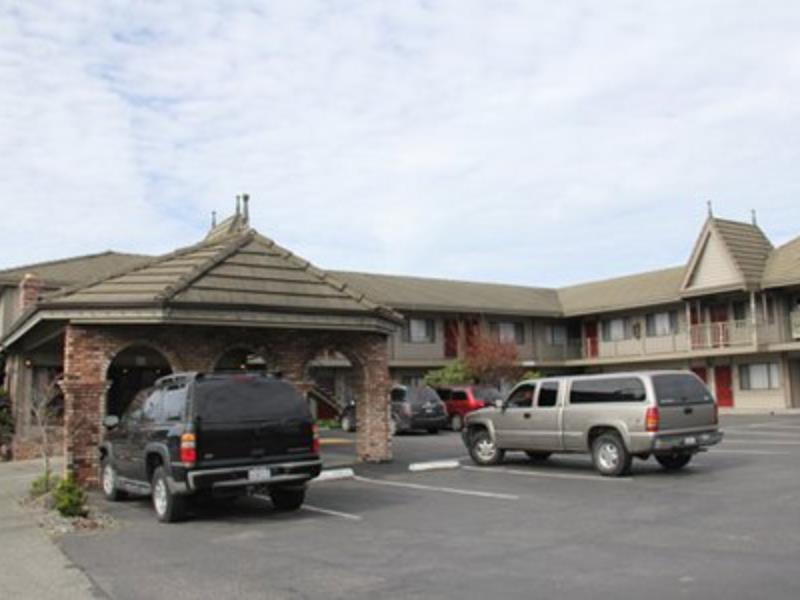 Ramada Bayside Inn & Suites Юрика Екстер'єр фото