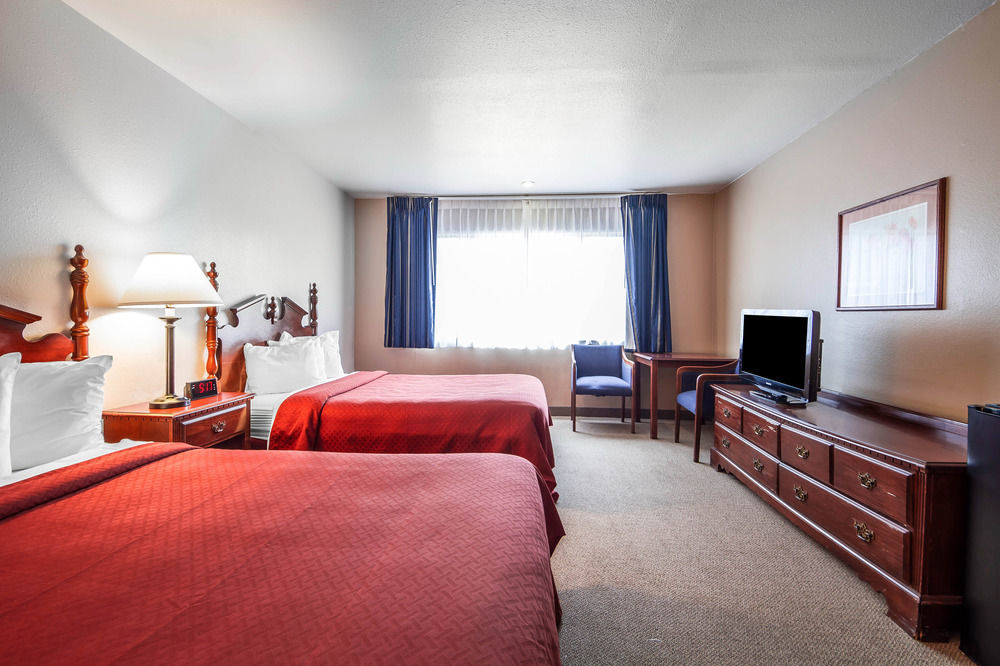 Ramada Bayside Inn & Suites Юрика Екстер'єр фото