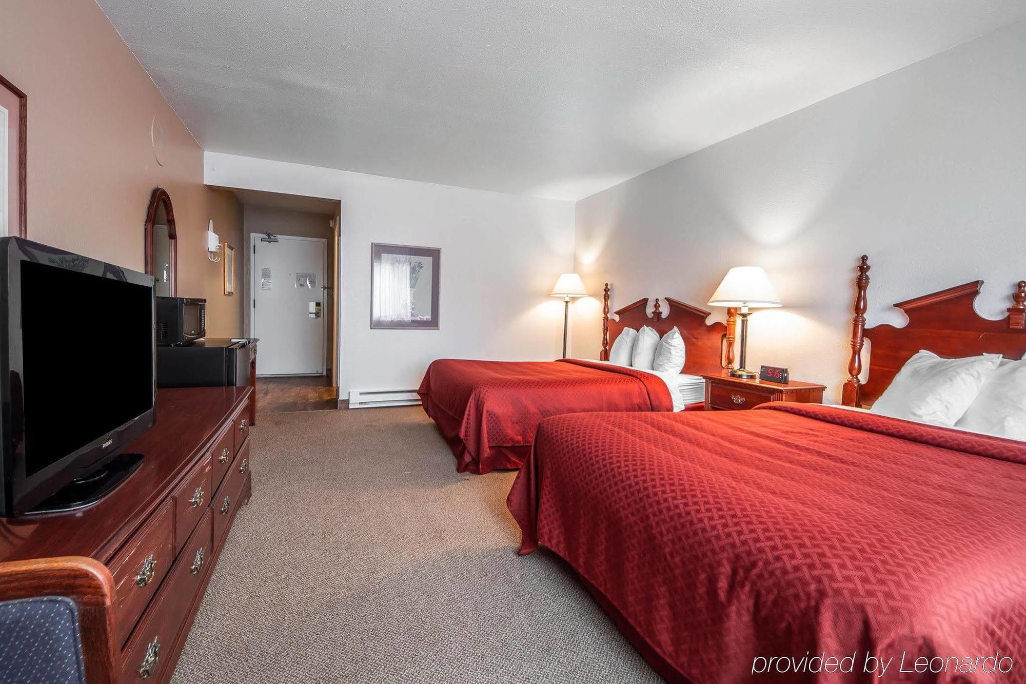 Ramada Bayside Inn & Suites Юрика Екстер'єр фото