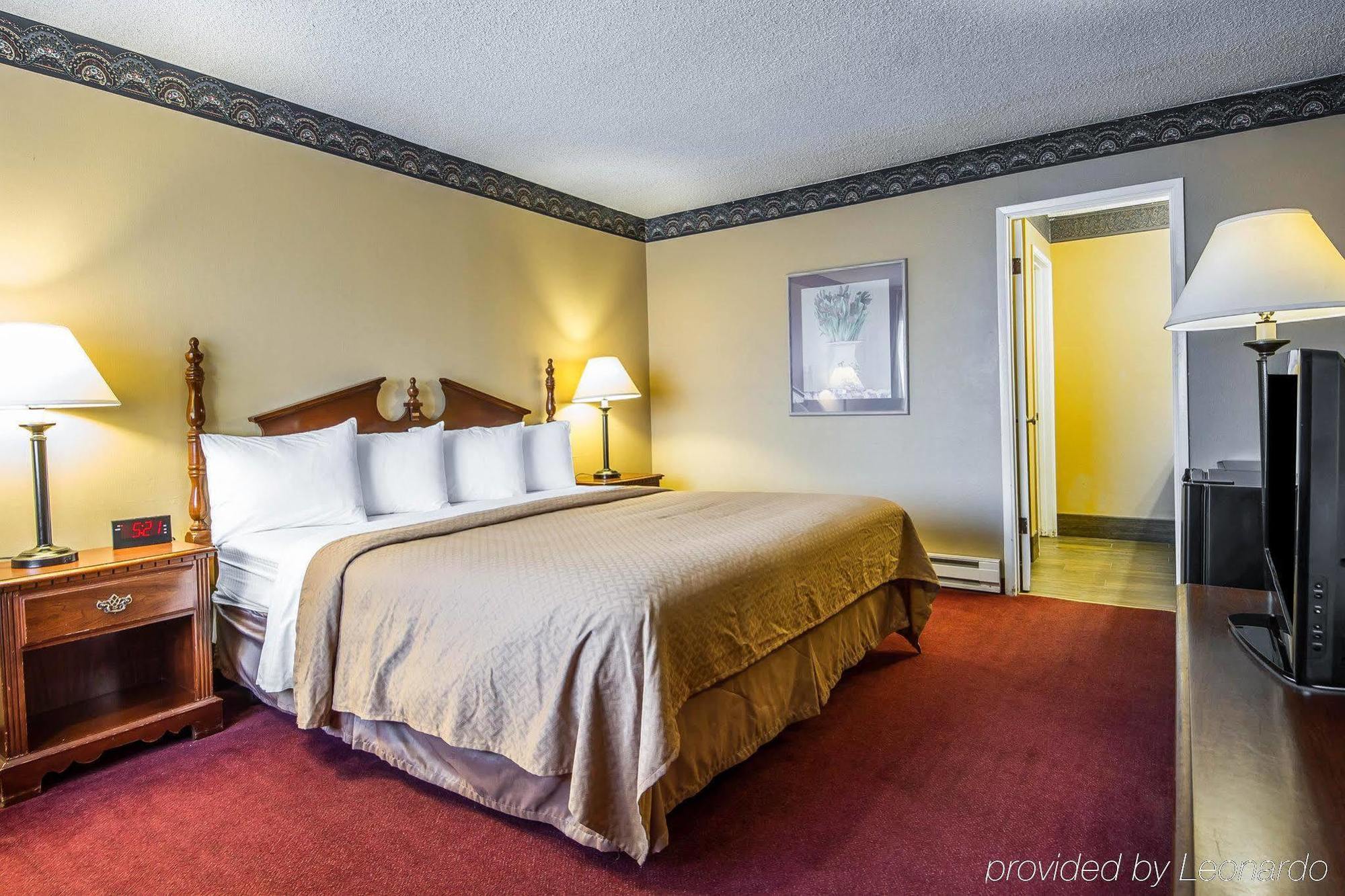 Ramada Bayside Inn & Suites Юрика Екстер'єр фото