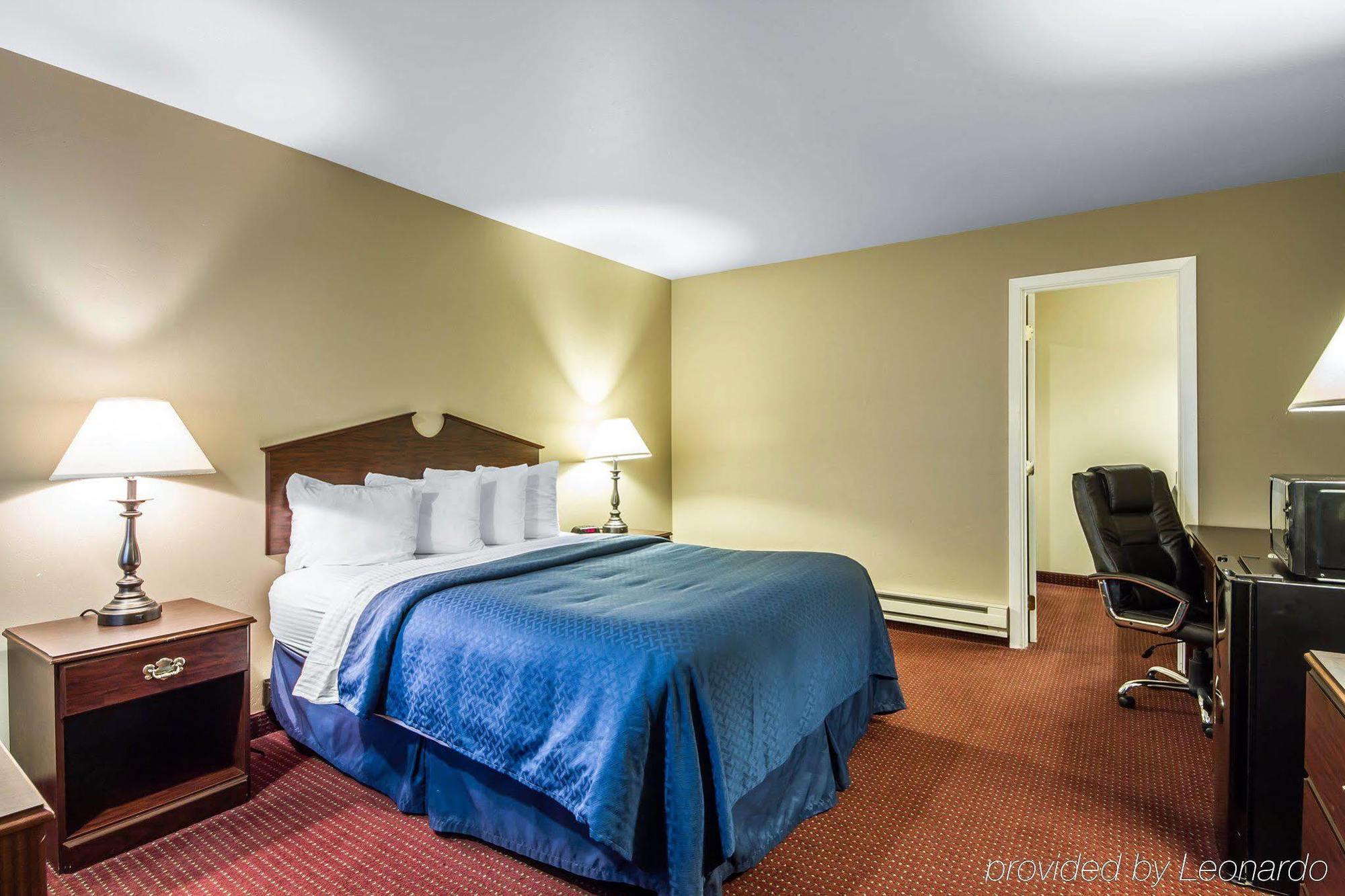 Ramada Bayside Inn & Suites Юрика Екстер'єр фото